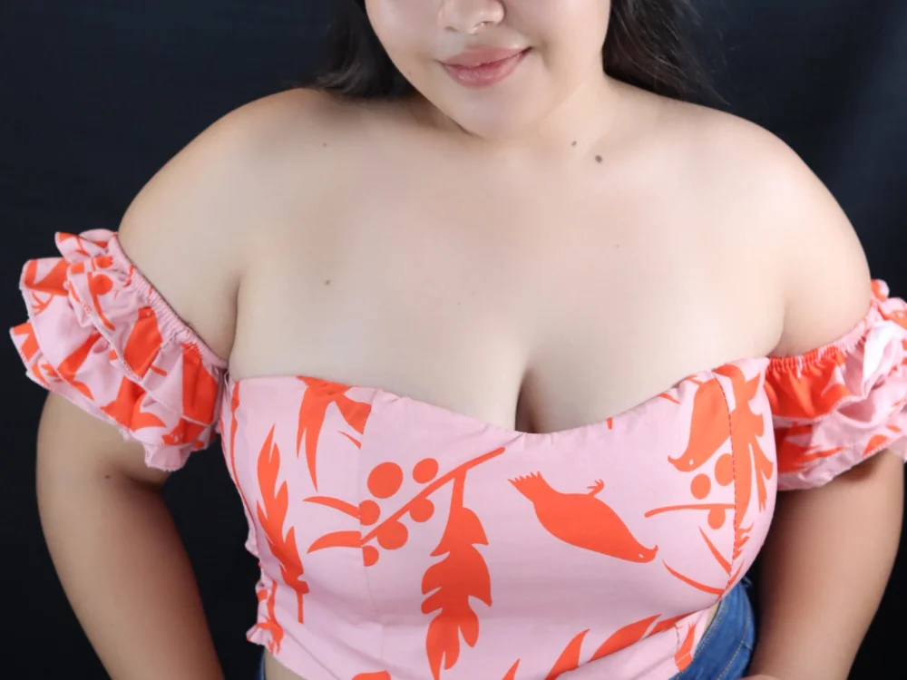 MartinaOlsen's Offline XXX Chat