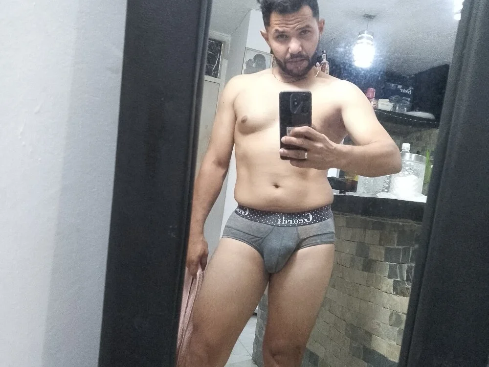 jhosemanuel 離線 XXX 聊天