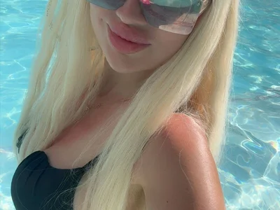 Luxyblonde