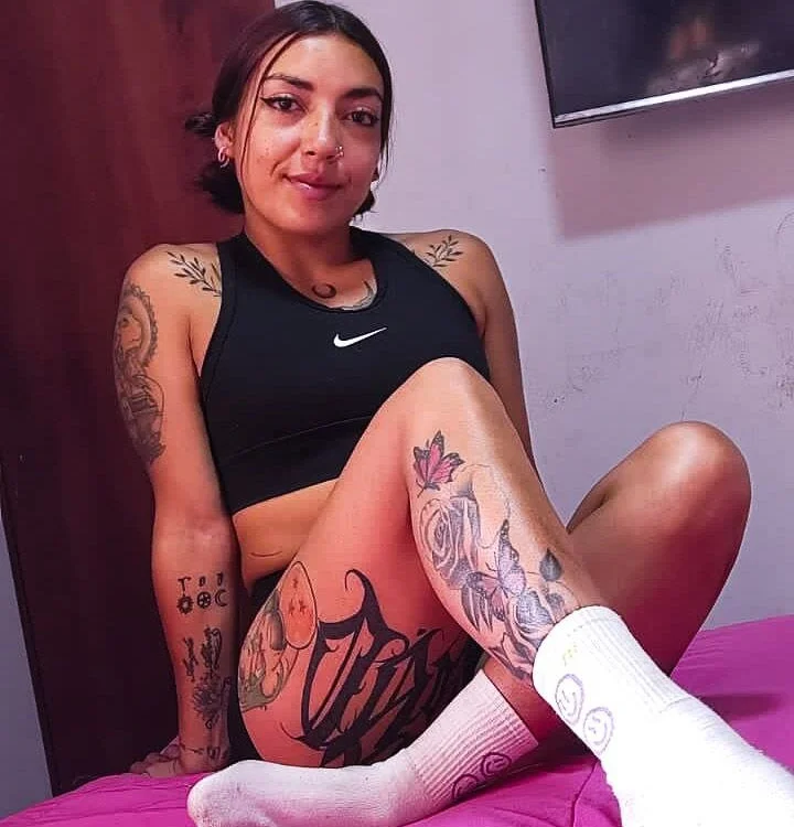 Devora_444's Offline Chat Room