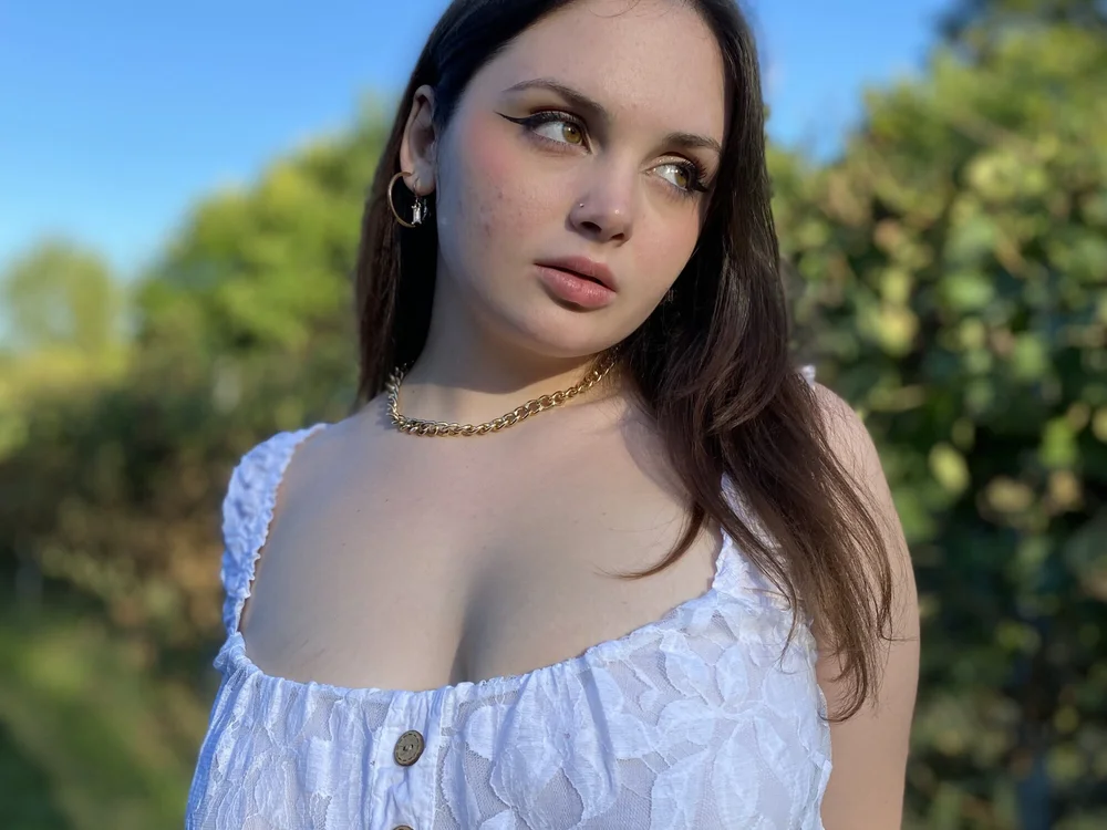 xtheprettyex's Offline Chat Room