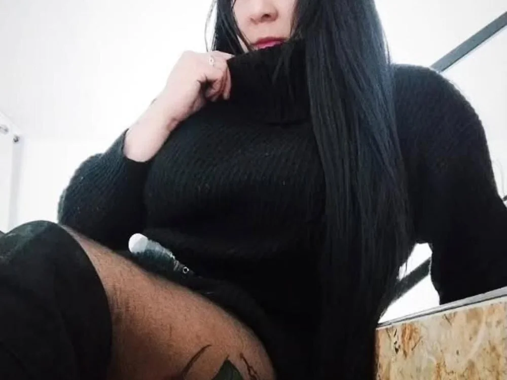 ViancaMadison's Offline Chat Room