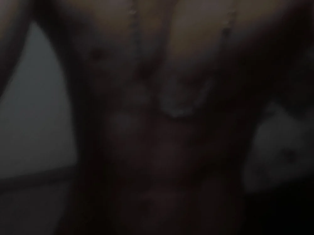 Damian_21- offline XXX-chat