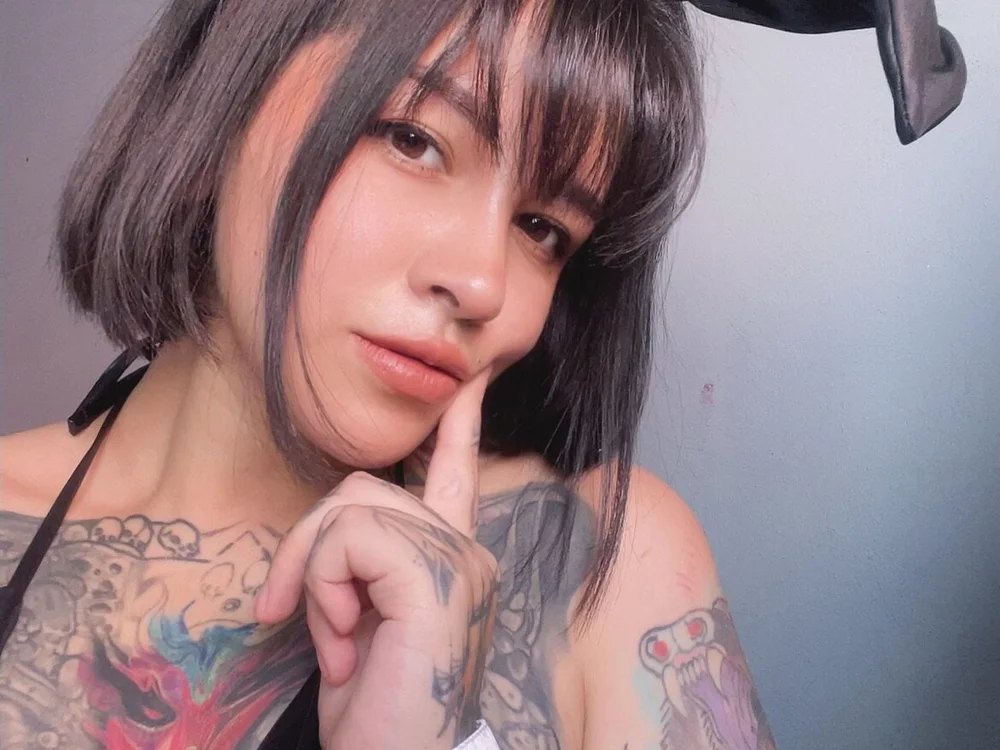 Chat +18 off-line de hanna_2610