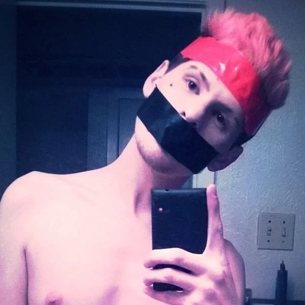 Parkerraye's Offline Chat Room