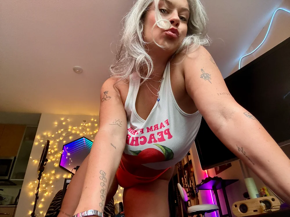 NeonStreams 離線 XXX 聊天