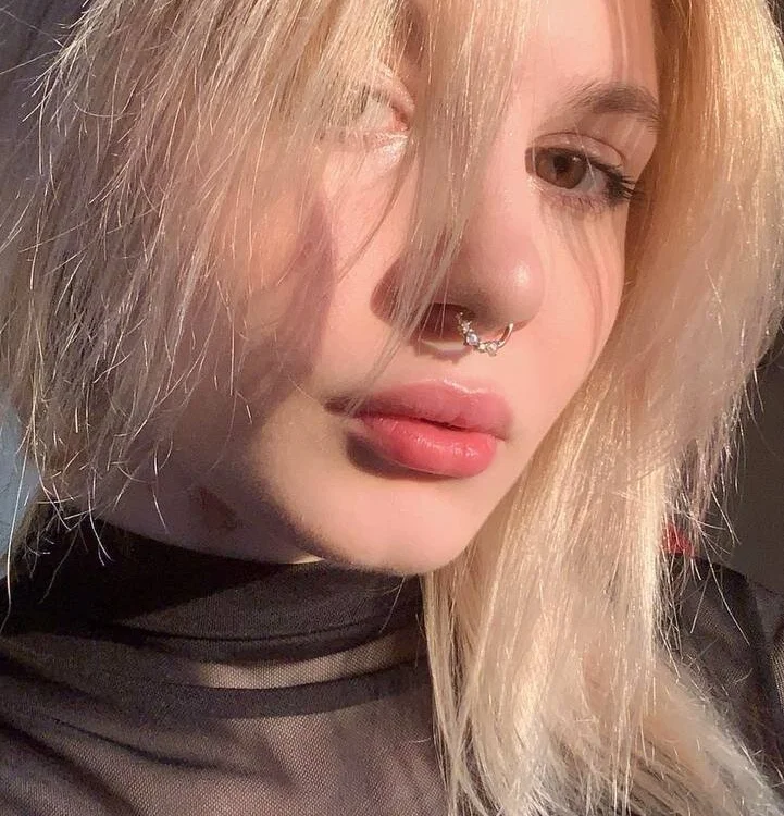 MernaGoggin's Offline XXX Chat