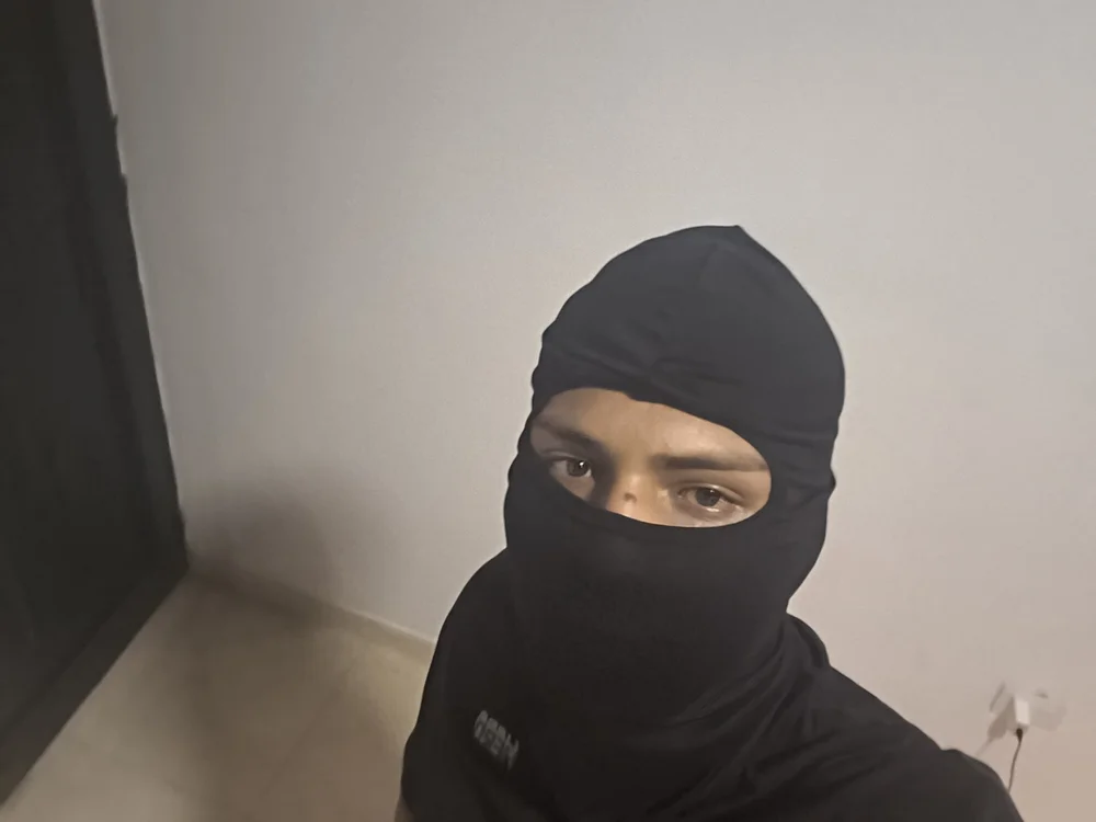 Boostingannualde's Offline Chat Room