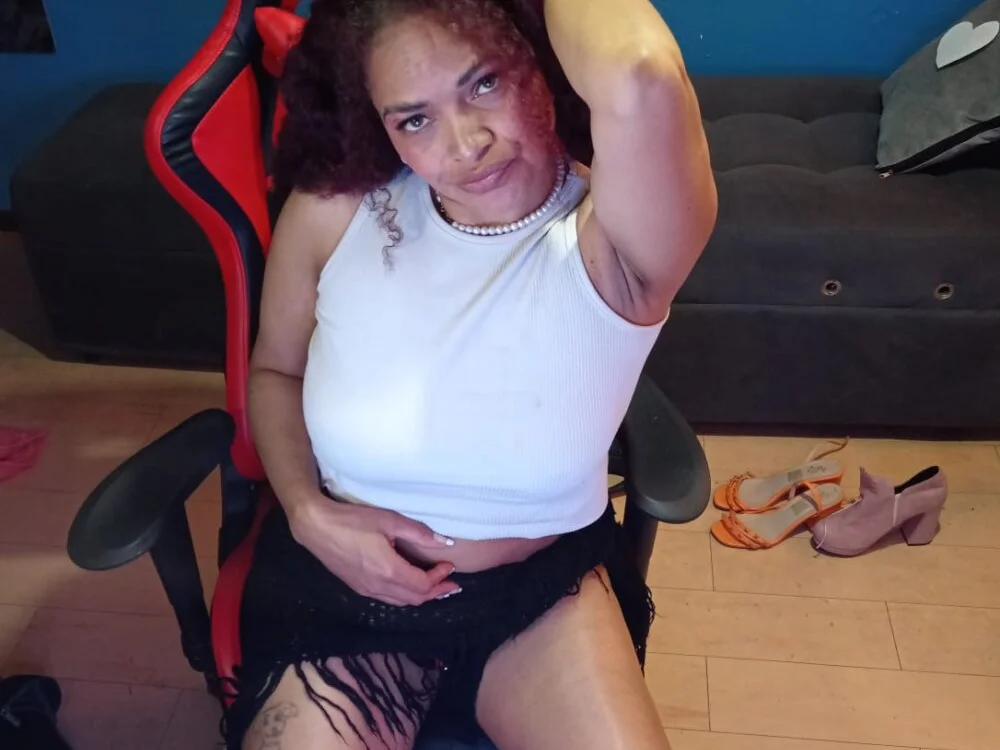 Helensex1 Offline XXX-Chat