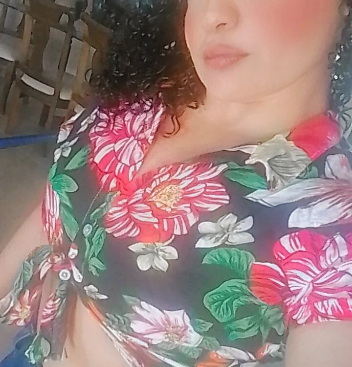 paola_girlsex's Offline XXX Chat