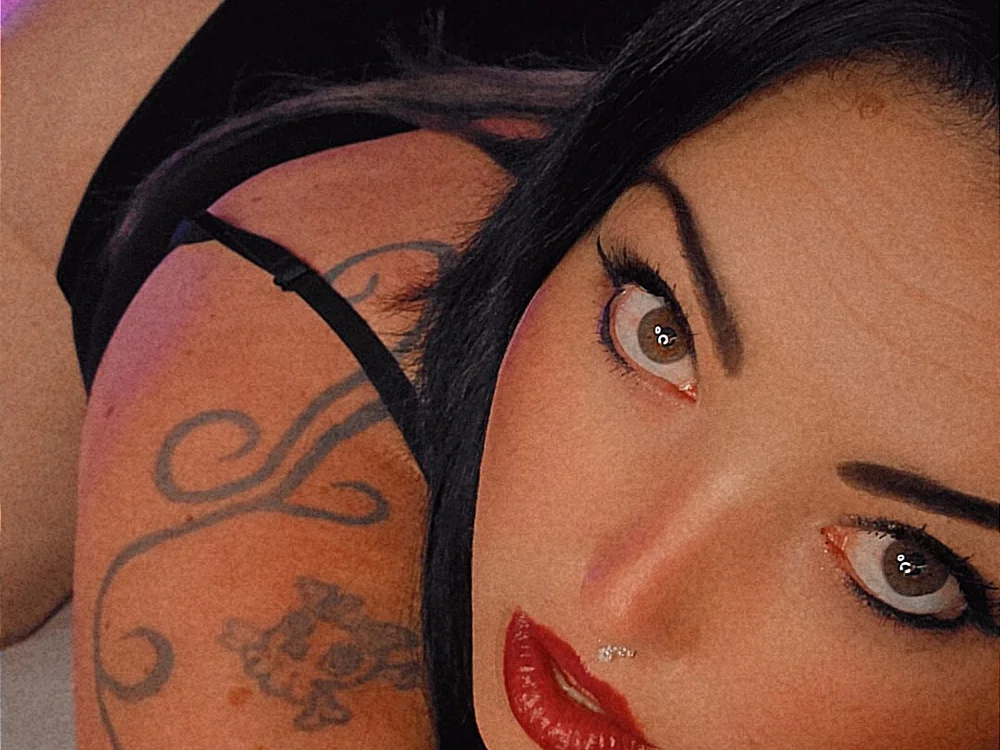 CurvyBonnie_XO Obrolan XXX Offline