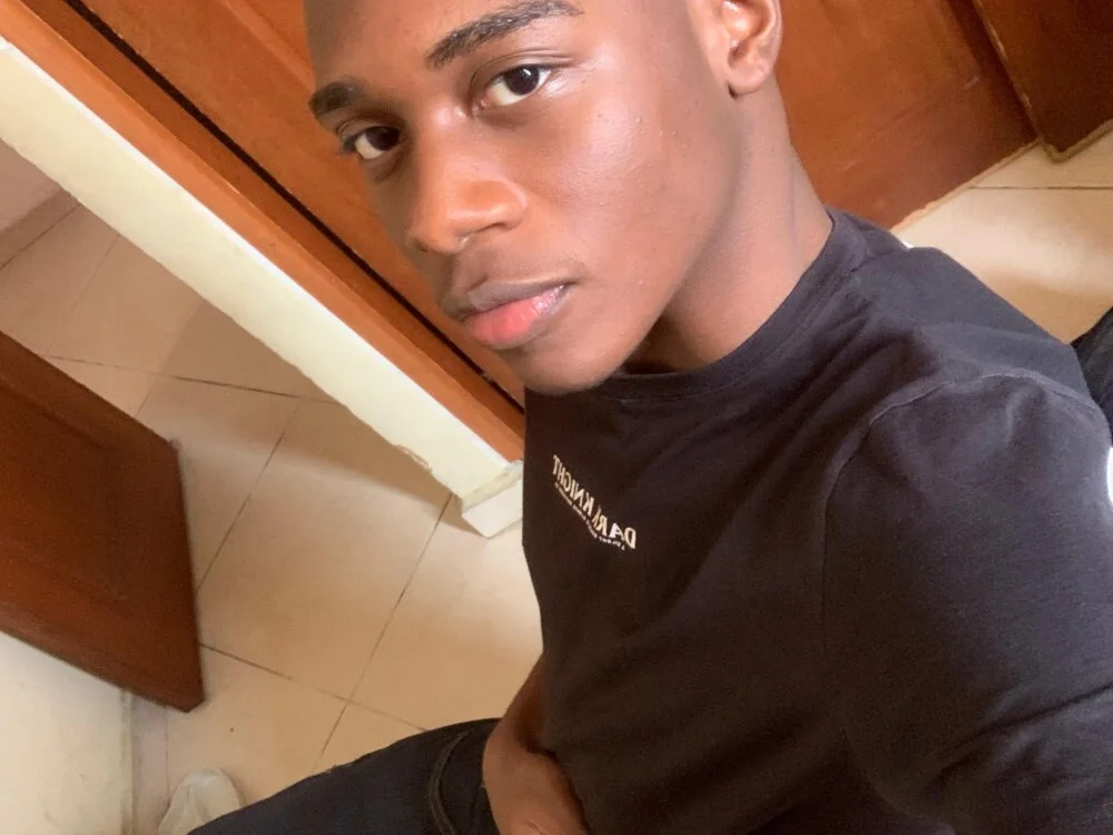 noah_johes Offline XXX Chat