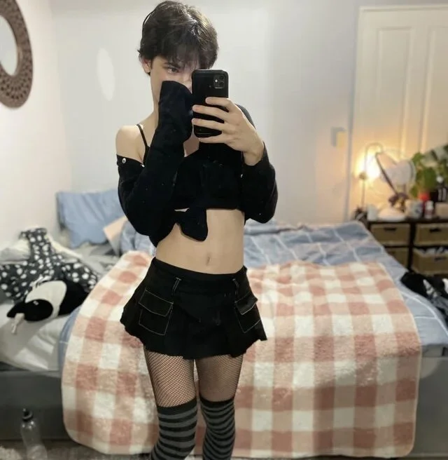 sexychik777 Offline XXX-chat