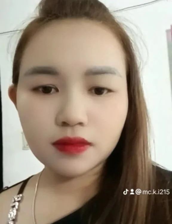 arina-11 离线XXX聊天