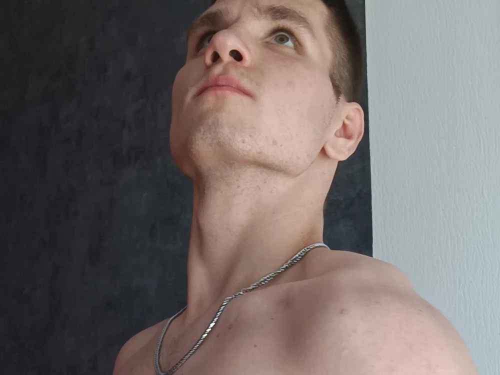 LustraTheLord's Offline Chat Room