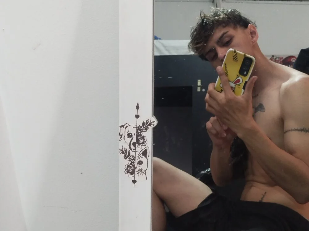 xlxAnder Offline XXX-Chat