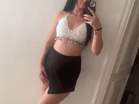 Adrianaahsexi's Offline Chat Room