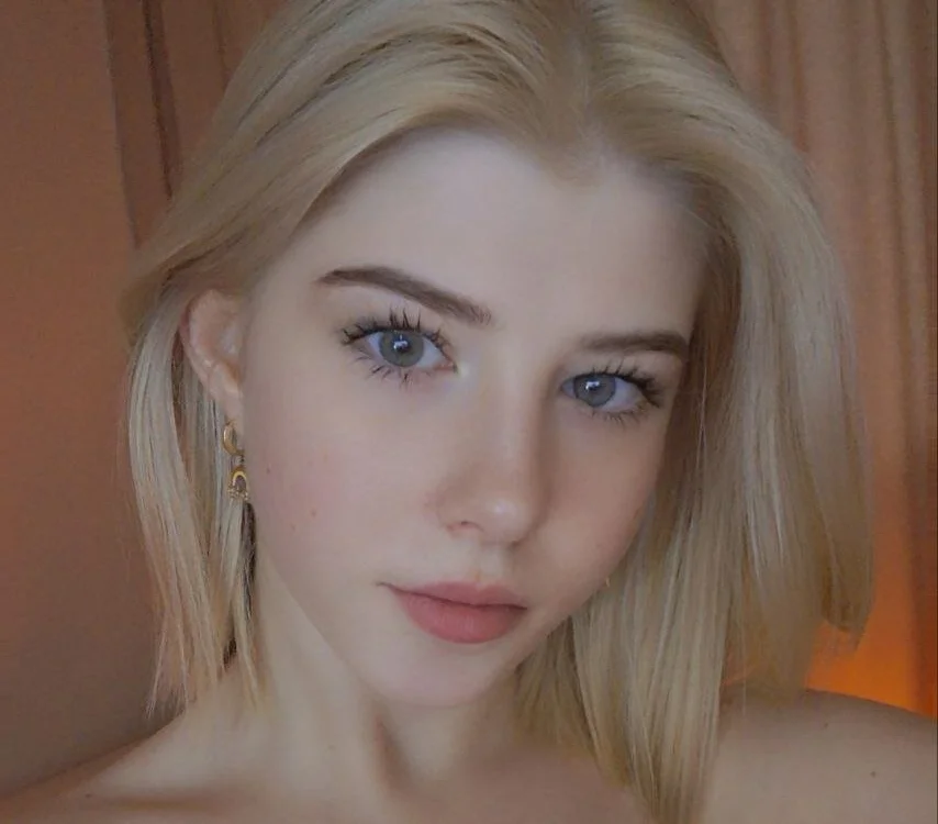 Bella_amory অফলাইন XXX চ্যাট