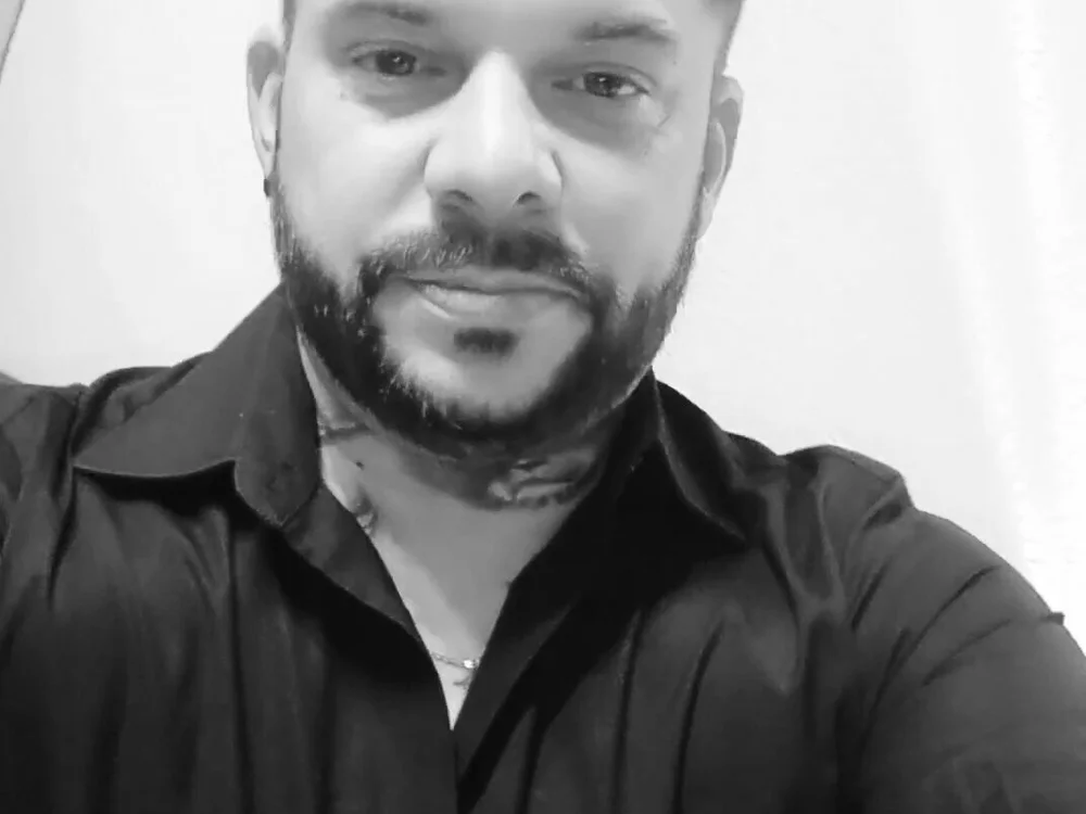 swisslatina8382's Offline XXX Chat