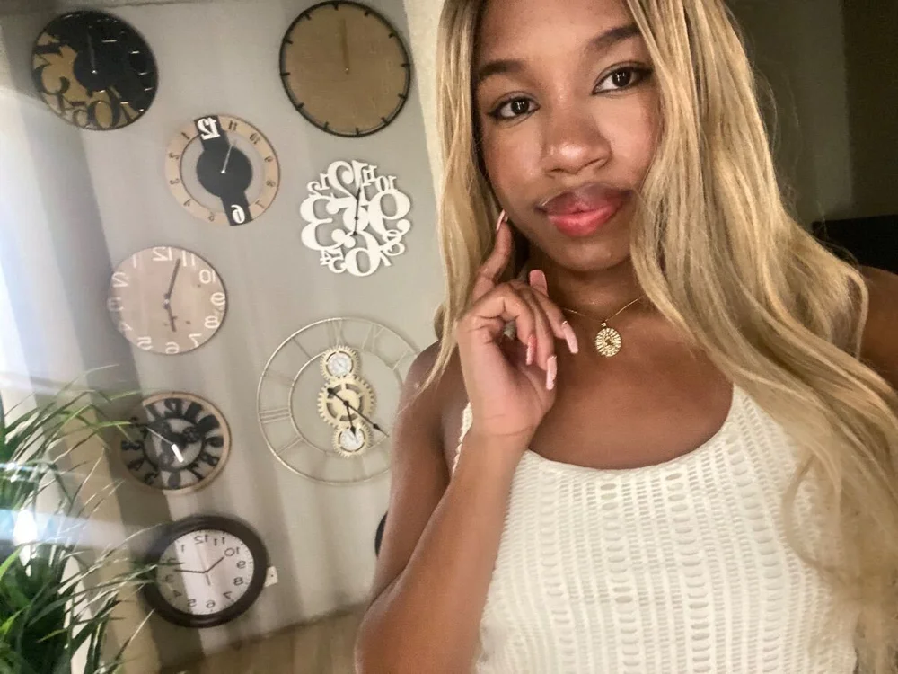 naomi_blaze offline chatrum