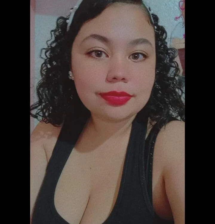 Agnes_Adams offline chatrum