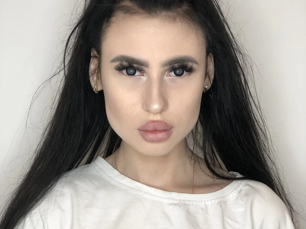 EmiIyMiIIer's Offline XXX Chat