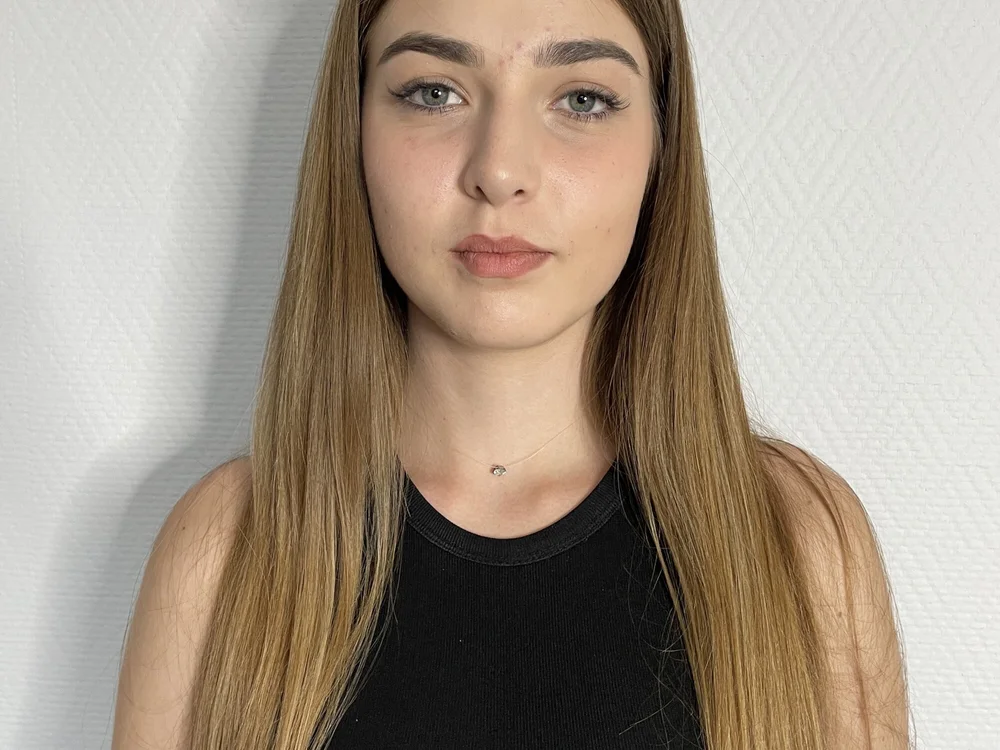 BeatrixFairfield's Offline Chat Room