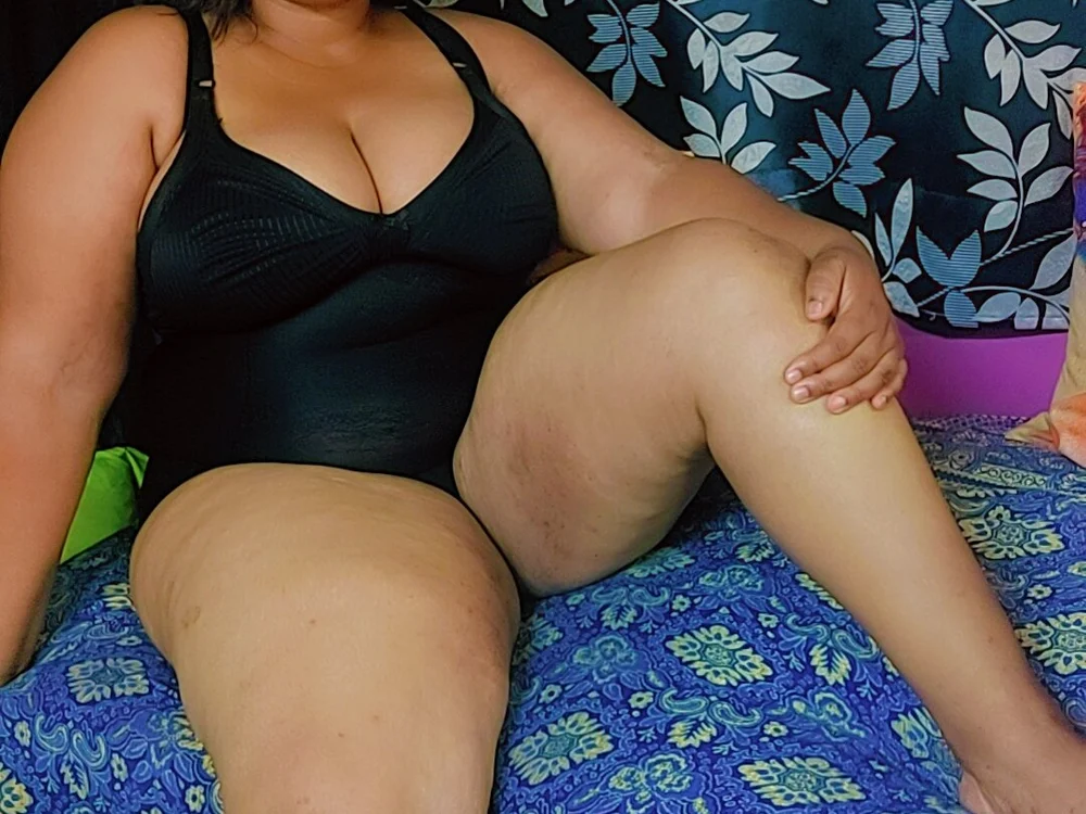 lucy_ivory's Offline XXX Chat