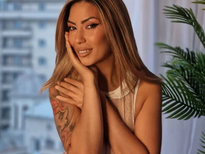 SophiaPotts webcam livesex profile in average cams