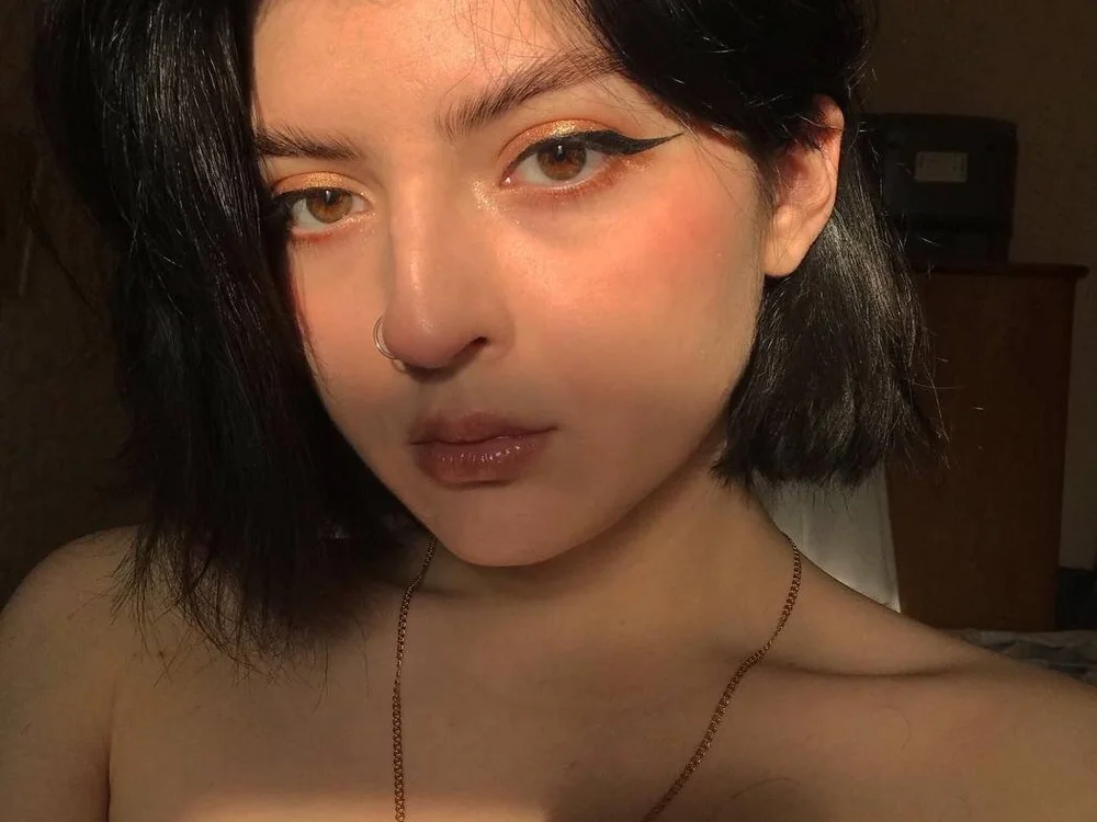 Sage_Jones' Offline XXX Chat