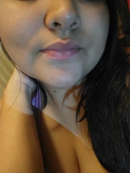Sweet_as_sin's Offline Chat Room