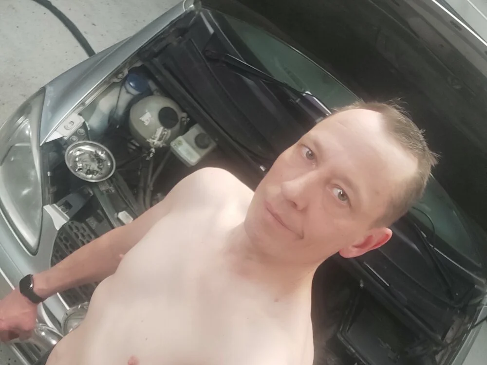 Pete44year 離線 XXX 聊天