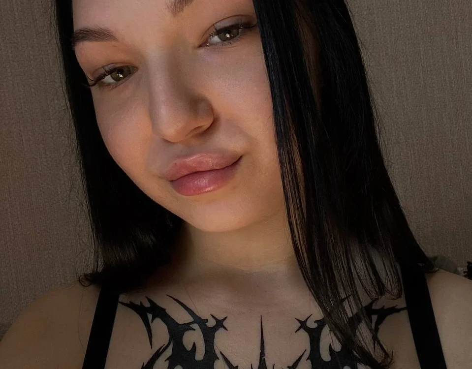 RefugiaConteras' Offline Chat Room