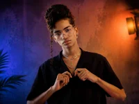 Model triiangel_latinboy