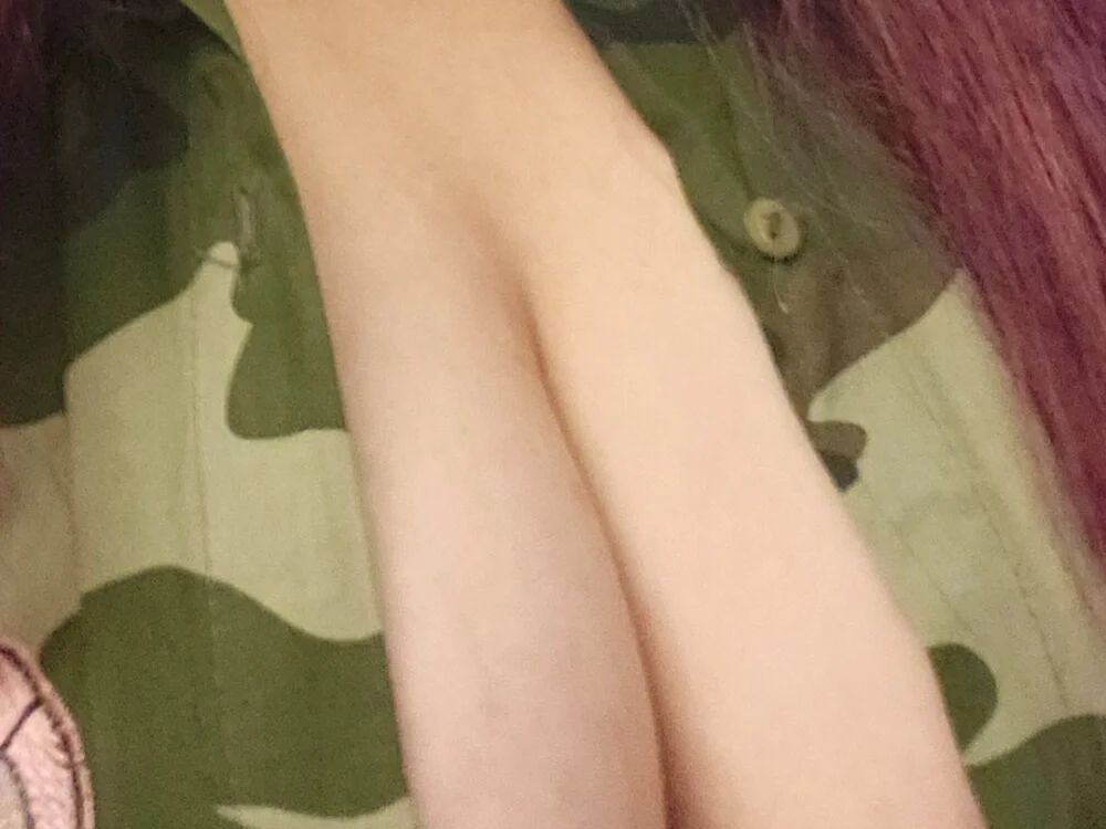 GabbyDaniella's Offline XXX Chat