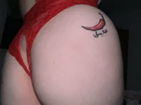 mamamia93m's Offline Chat Room