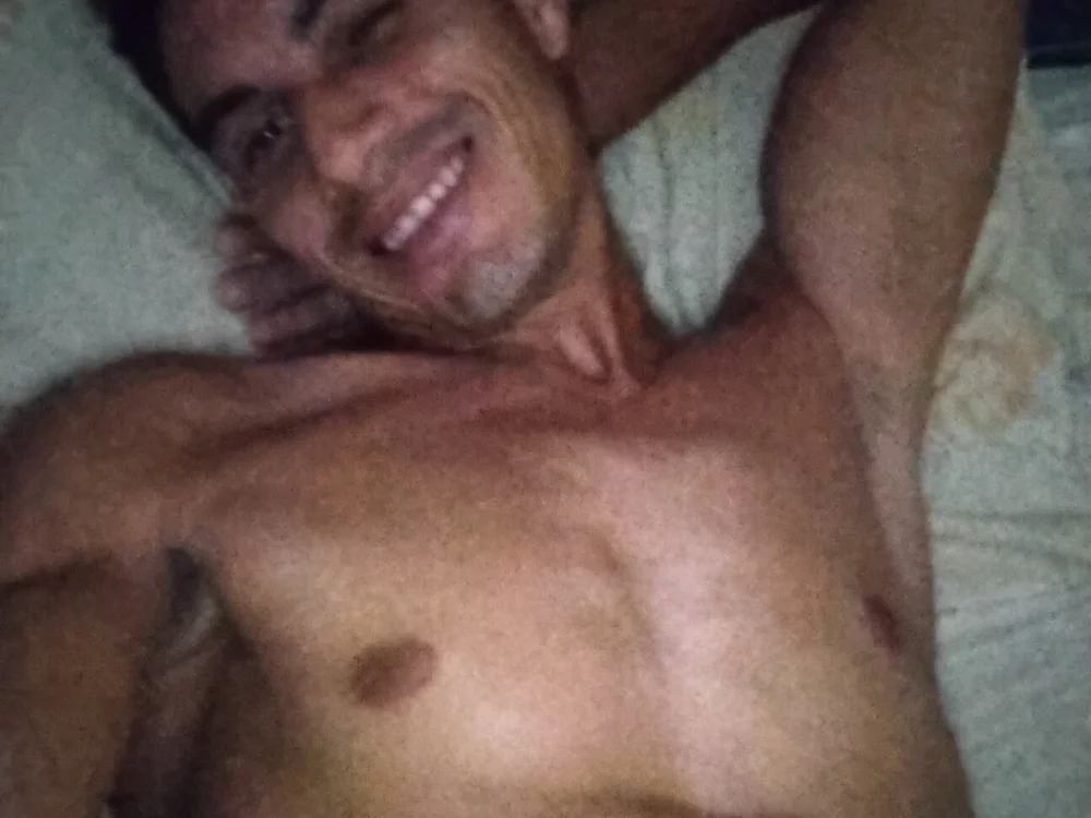Haroldosantos' Offline XXX Chat
