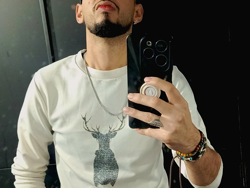 Offline XXX chat modela alex-123Elie