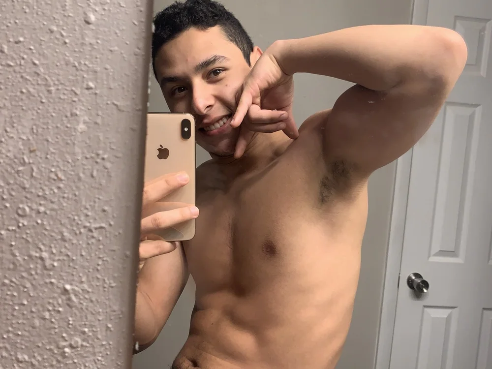 69posicionesXX's Offline XXX Chat