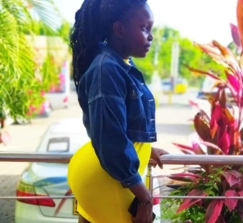 ThickyAss_Shan offline chatrum