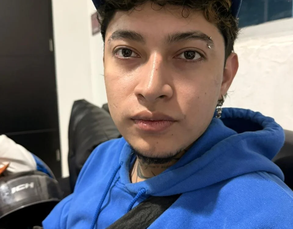 Sky_Wild's Offline XXX Chat