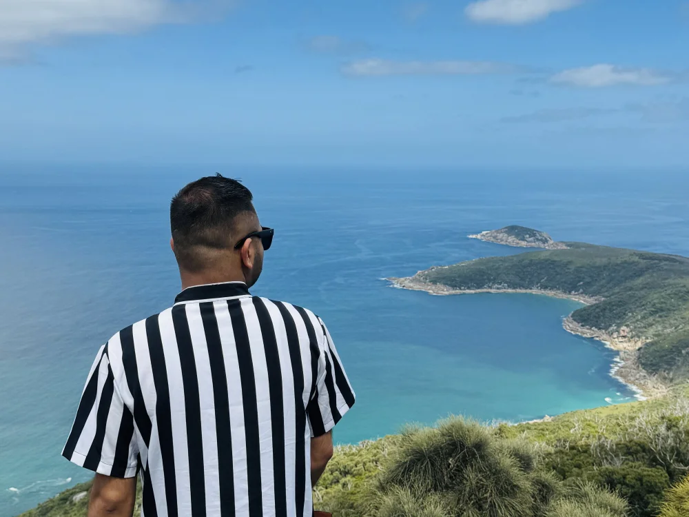 Brown_Alpha's Offline Chat Room