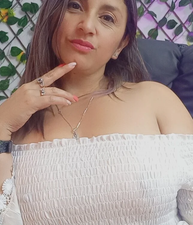 yaneth_4312 Offline Chatraum