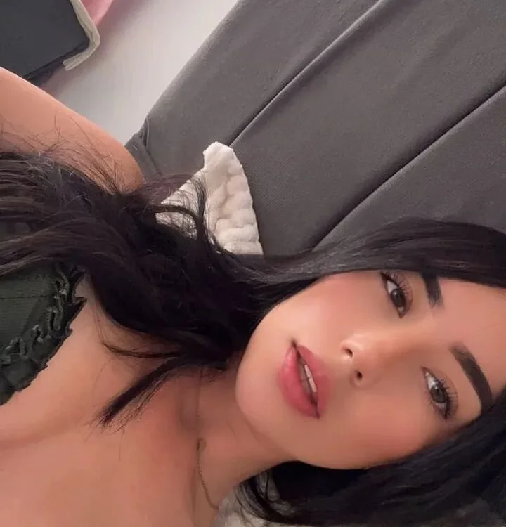 Abiee_moore offline chatrum
