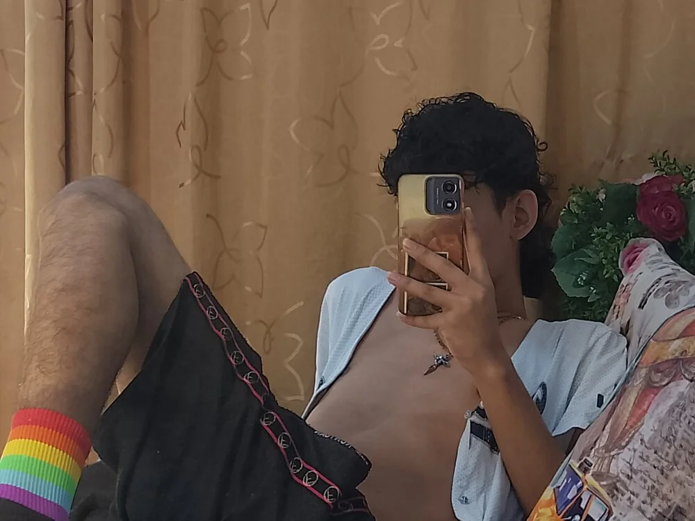 Alexendermg Adlı Modelin Çevrimdışı XXX Sohbeti