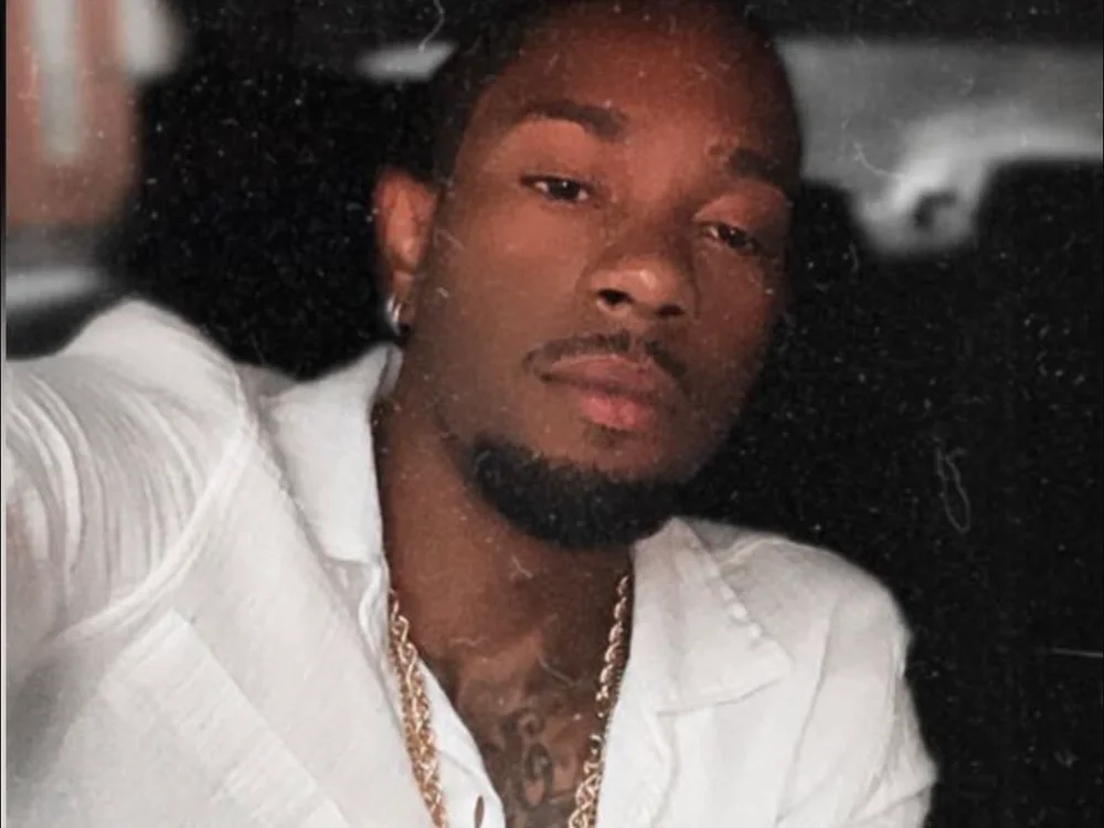 Negro24perlas's most recent online preview