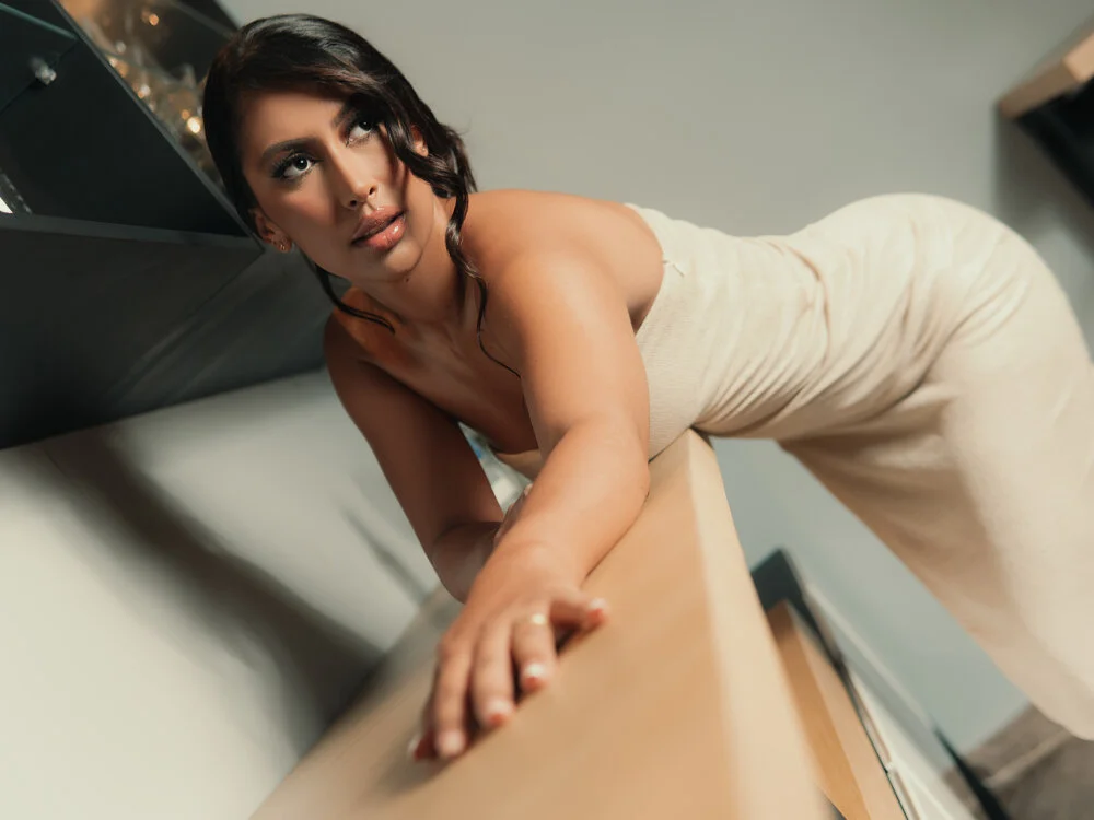 ArianaDumont offline XXX-chat