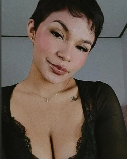 alessia_temptation 離線 XXX 聊天