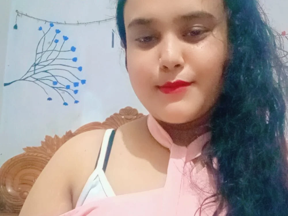 Riyamoni_0's most recent online preview