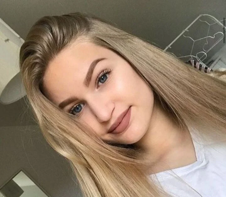 Begonya23 Adlı Modelin Çevrimdışı XXX Sohbeti